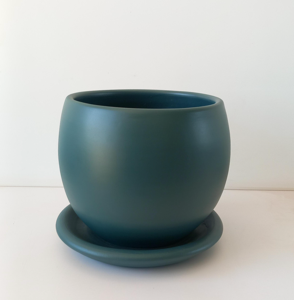 Curvy Planter Multiple sizes