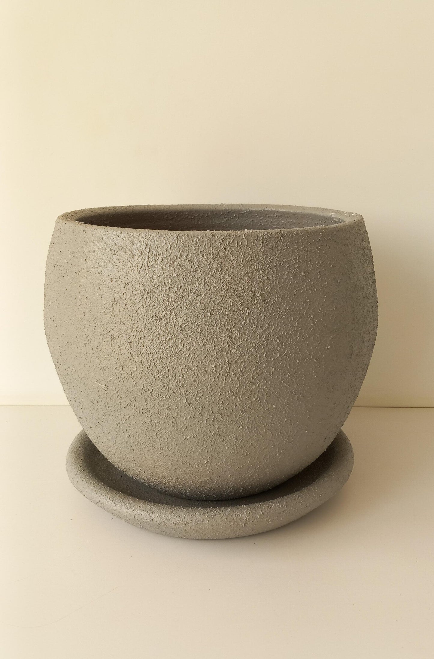 Curvy Planter Multiple sizes