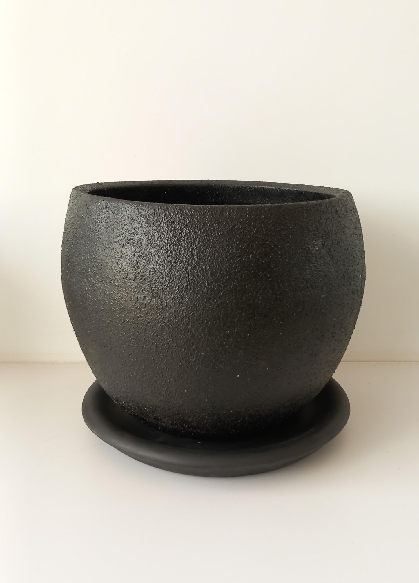 Curvy Planter Multiple sizes