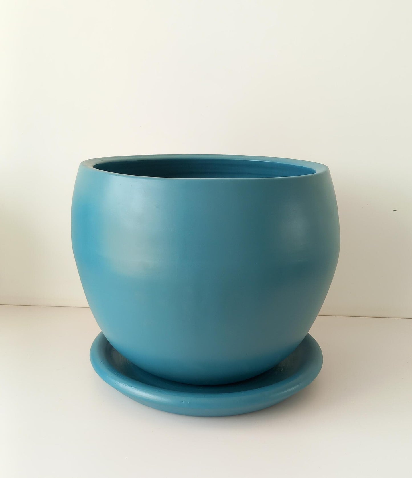 Curvy Planter Multiple sizes