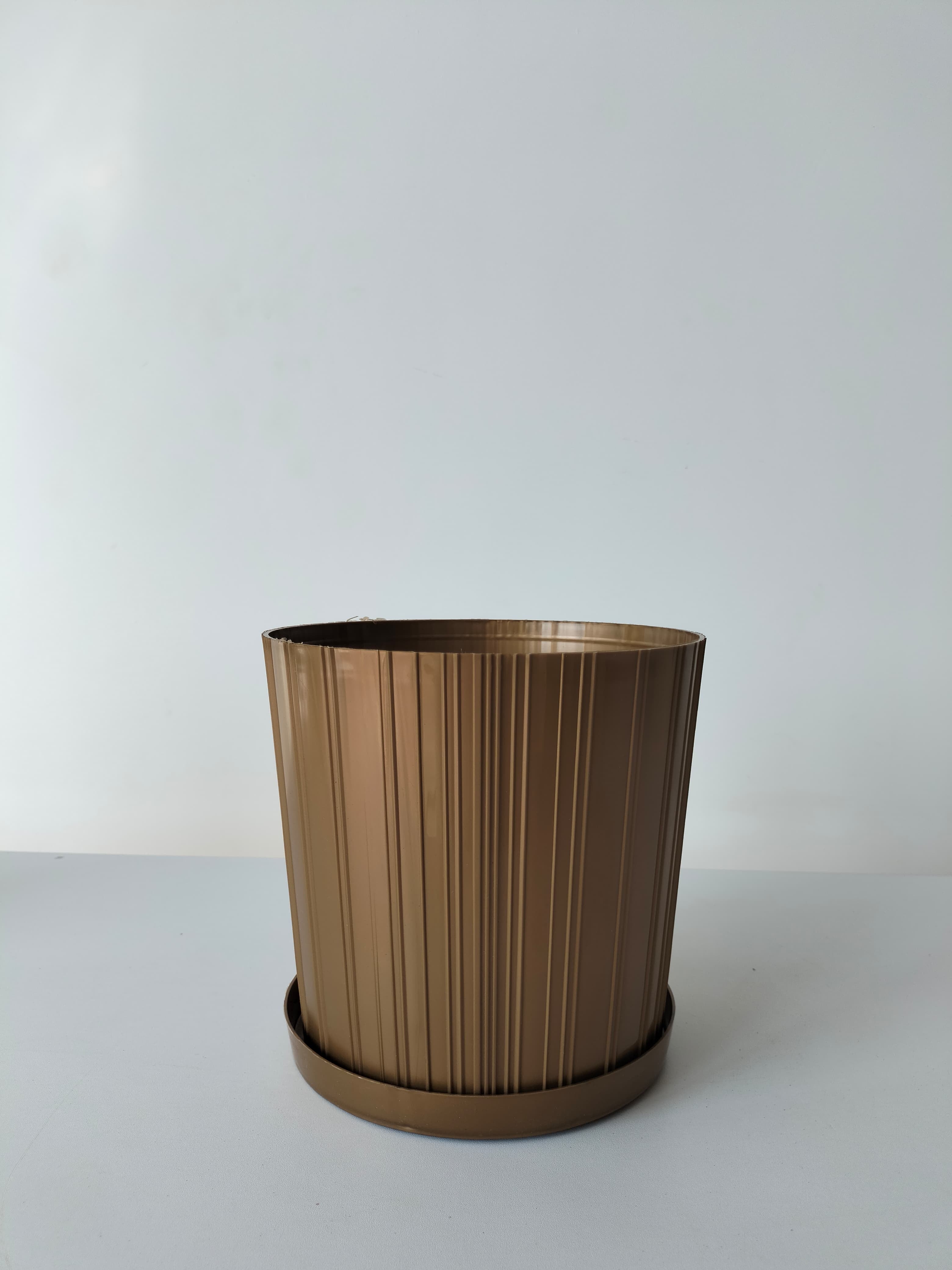 20cm Pots