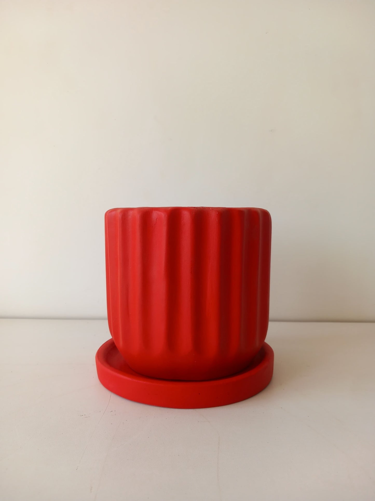 Ribbed Pot