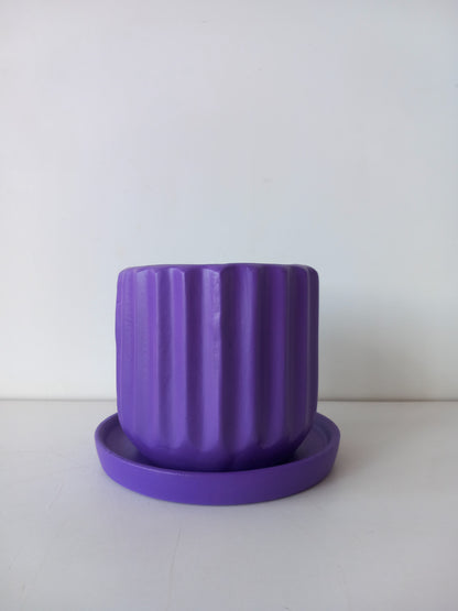 Ribbed Pot