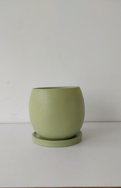 Round Planter 15cm & 20cm