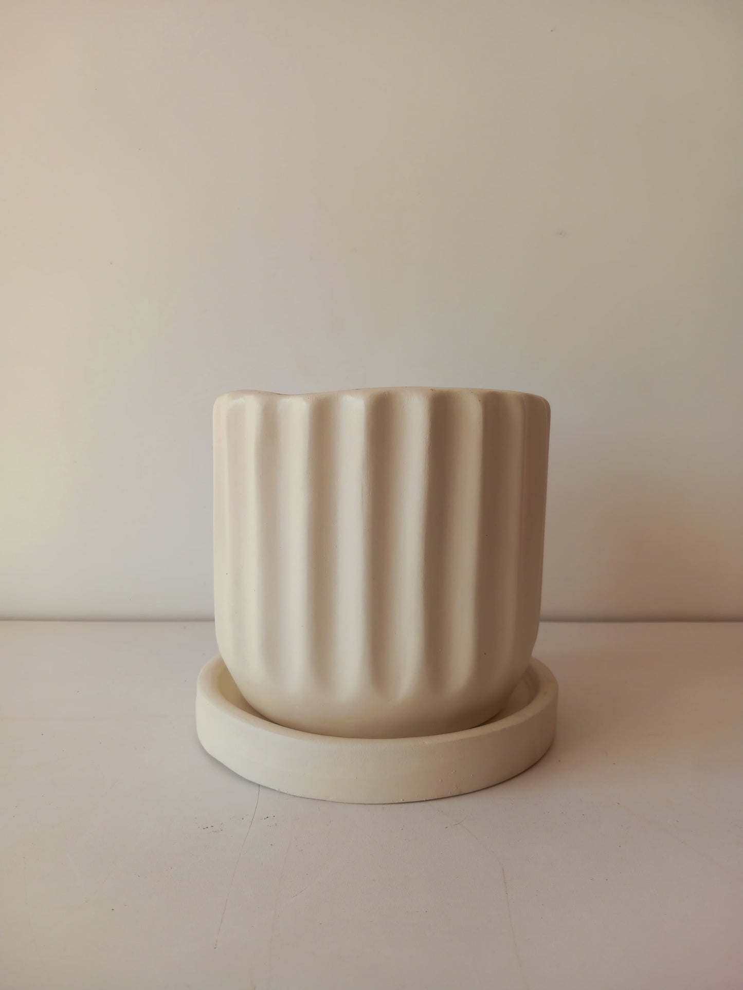 Ribbed Pot