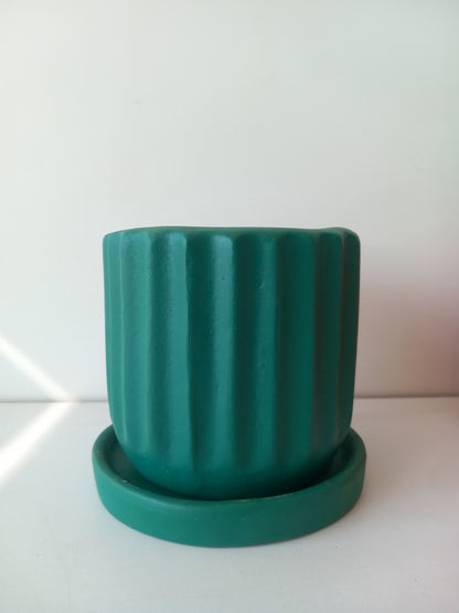 Ribbed Pot