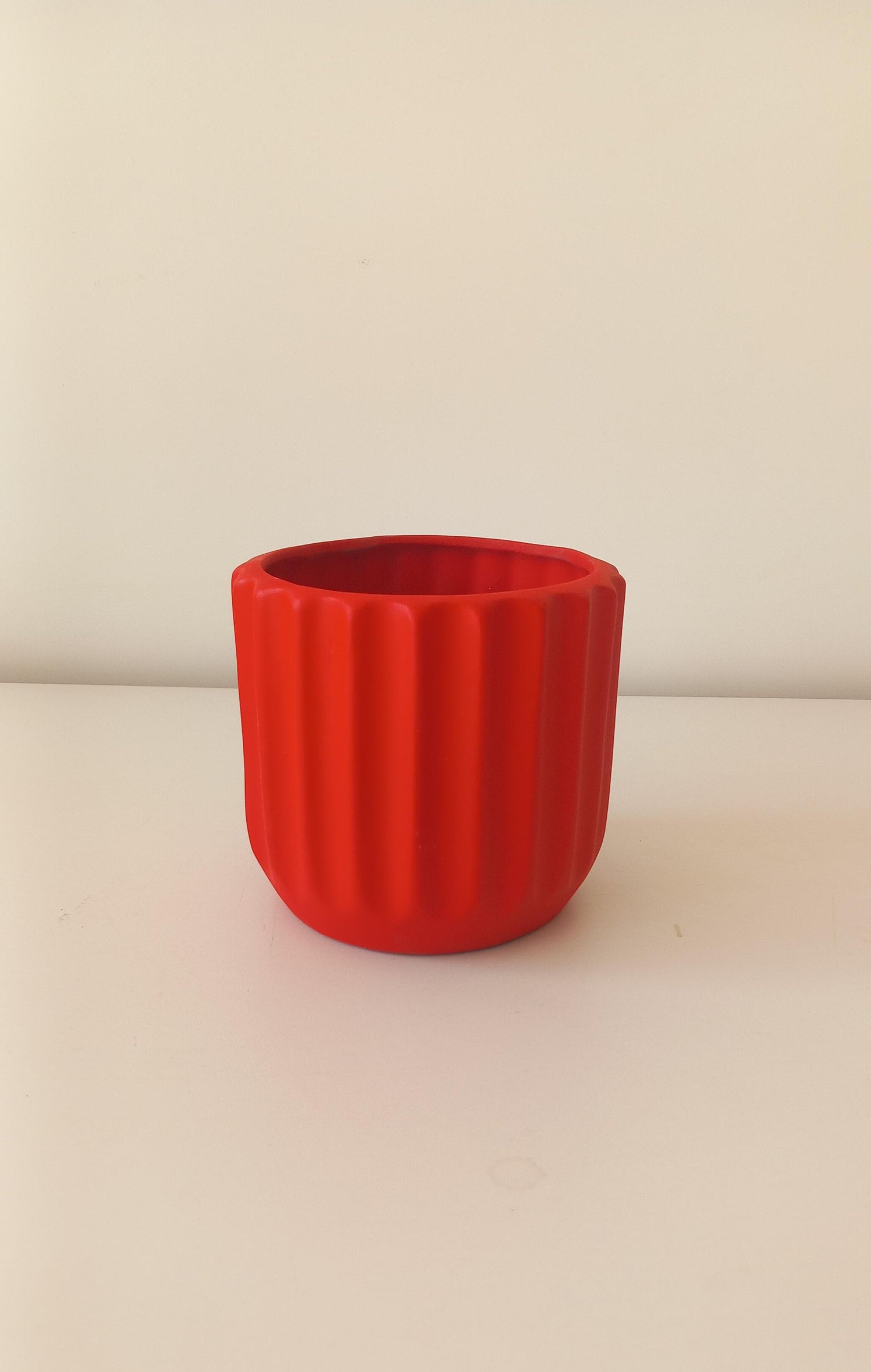 Ribbed Pot