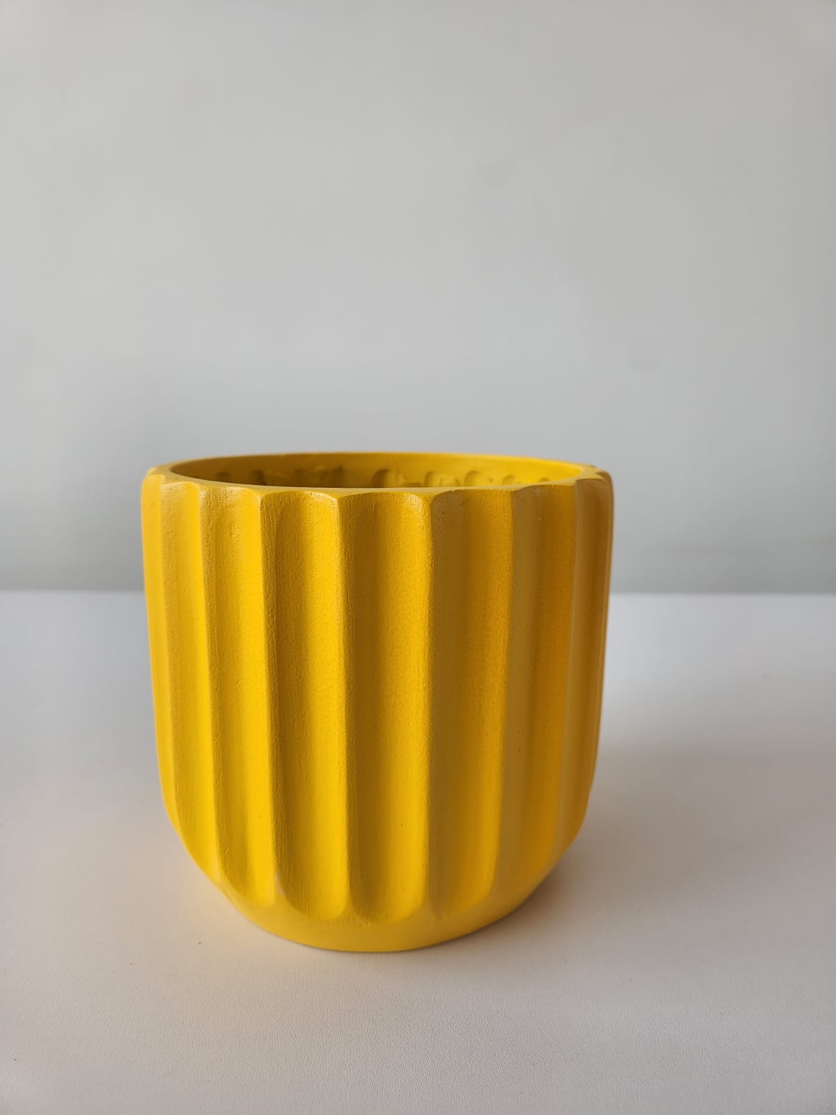 Ribbed Pot