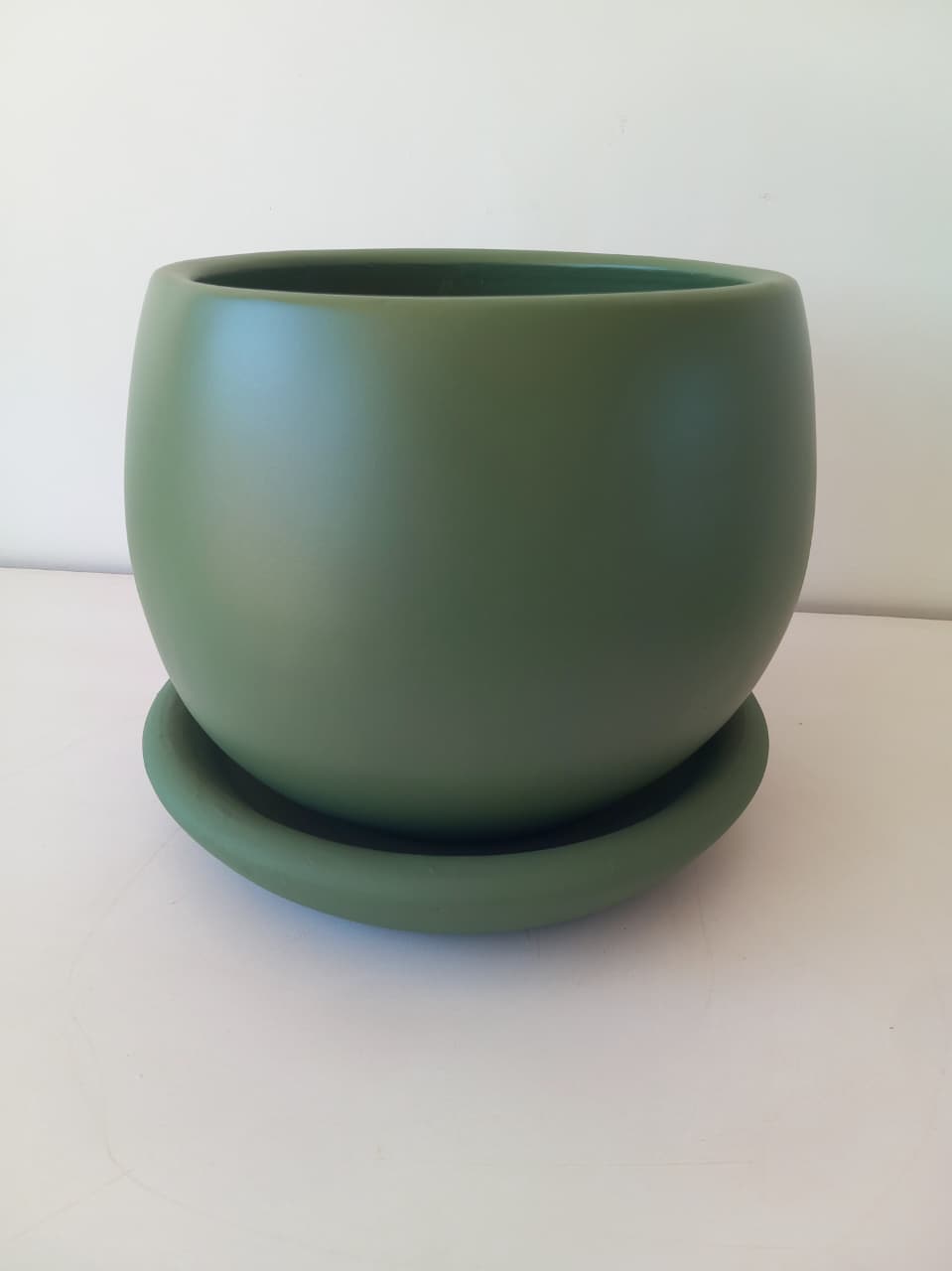 Curvy Planter Multiple sizes