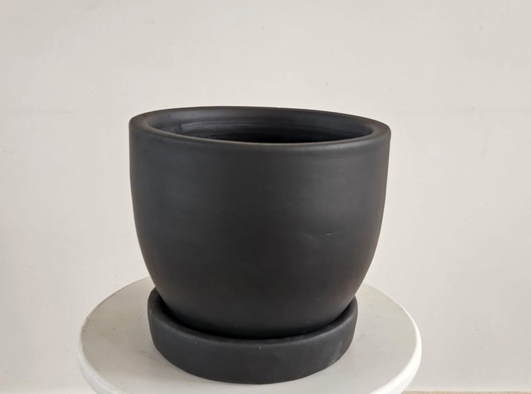 25cm Pots