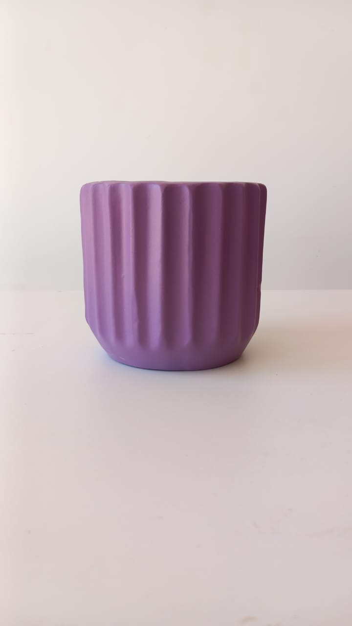 Ribbed Pot